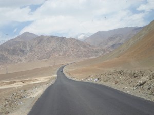 endless-road-india-himialayas